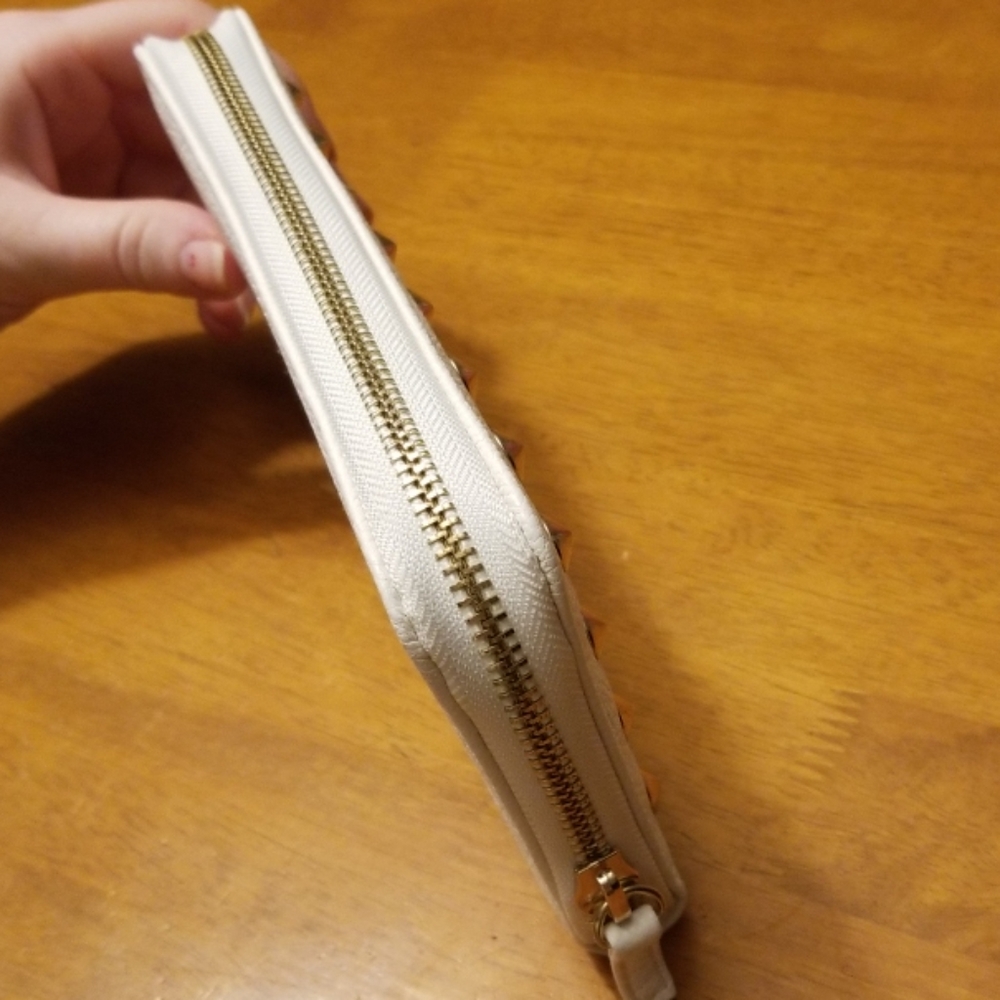 Wallet - Picture 2 of 3